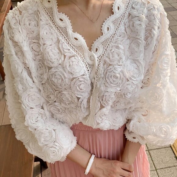 White Boho Womens Floral Embroidery Lantern Sleeve Blouse - Picture 4 of 5